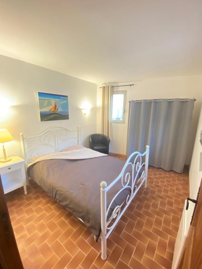 Charmant Appartement Au Coeur Du Village Tourrettes-sur-Loup Eksteriør billede